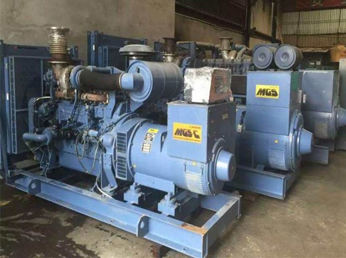 济宁发电机组带负载降电压是什么原因照成的？