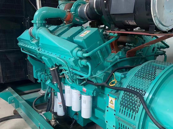 济宁更换100kW柴油发电机组机油时，需要注意哪些事项？